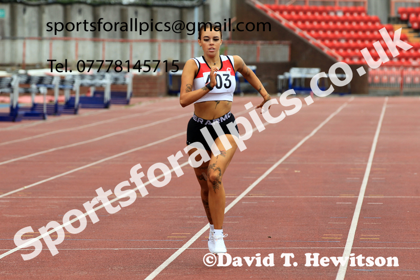 400 metres, Gateshead Tartan Games.  Photo: David T. Hewitson/Sports for All Pics